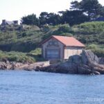 &Icirc;le de Br&eacute;hat - Seenotrettungsschuppen