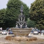 Brunnen La Plom&eacute;e in Guingamp