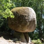 Champignon genannter Felsen in Huelgoat