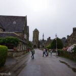 Locronan bei Regen