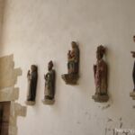 Heiligenfiguren in Kermaria an Iskuit